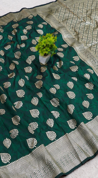 Classic Banarasi Soft Silk Drape with Vibrant Blouse Accent