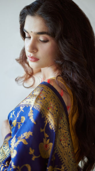 Premium Elegant Lichi Silk Saree with Intricate Zari Weaving