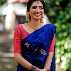 Traditional Wear Lichi Silk Saree with Stunning Zari Patterns
