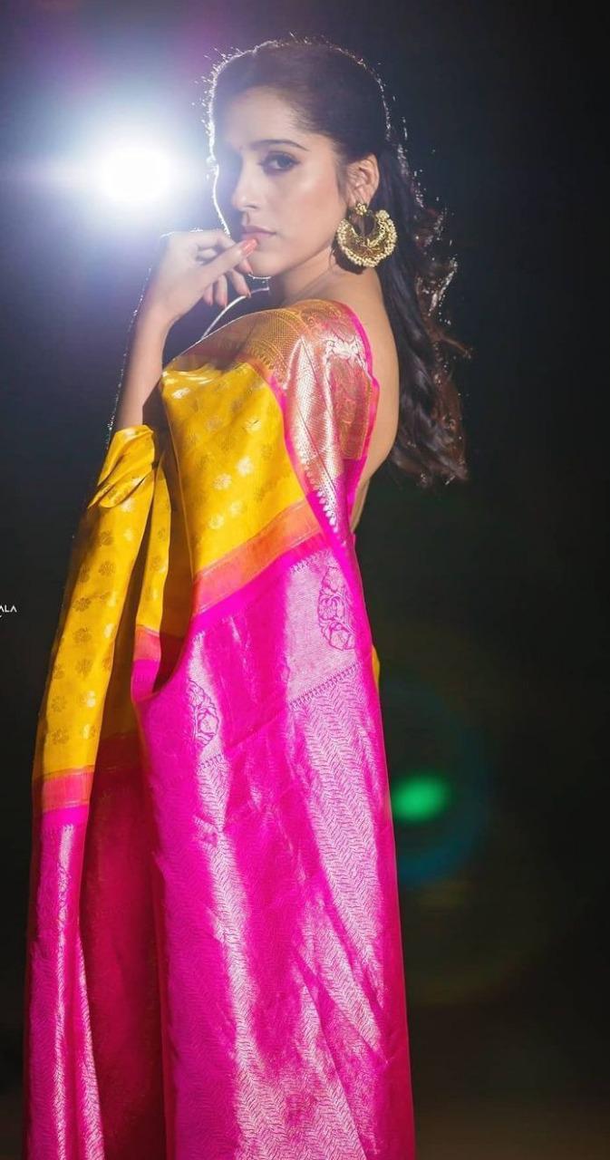 Handloom Lichi Silk Saree with Gorgeous Zari