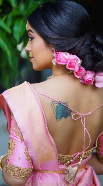 Timeless Lichi Silk Saree with Intricate Zari Weaving