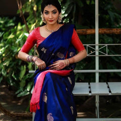 Traditional Wear Lichi Silk Saree with Stunning Zari Patterns