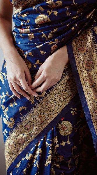 Premium Elegant Lichi Silk Saree with Intricate Zari Weaving