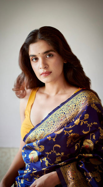 Premium Elegant Lichi Silk Saree with Intricate Zari Weaving