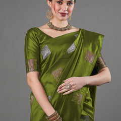 Ethnic Banarasi Saree – Handwoven Soft Silk Fabric Mehndi Saree