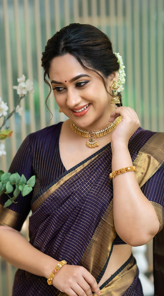 Threads of Glory: Luxe Kanjivaram for Modern Elegance
