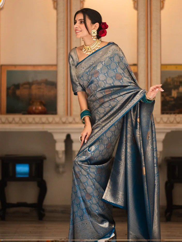 Sumptuous Black Soft Silk Saree With Imbrication Blouse Piece