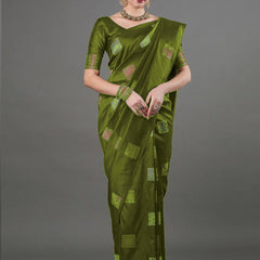 Ethnic Banarasi Saree – Handwoven Soft Silk Fabric Mehndi Saree