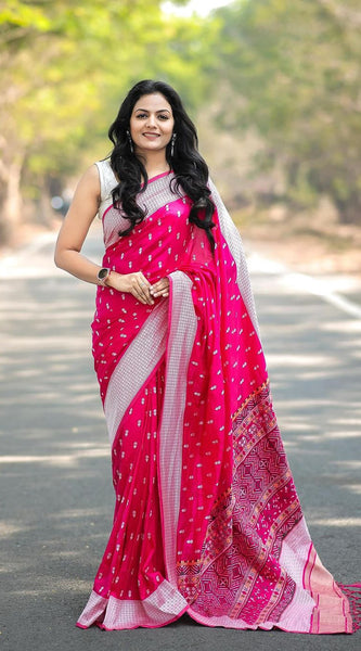 Exquisite Banarasi Silk Saree with Gold Zari Weaving pink
