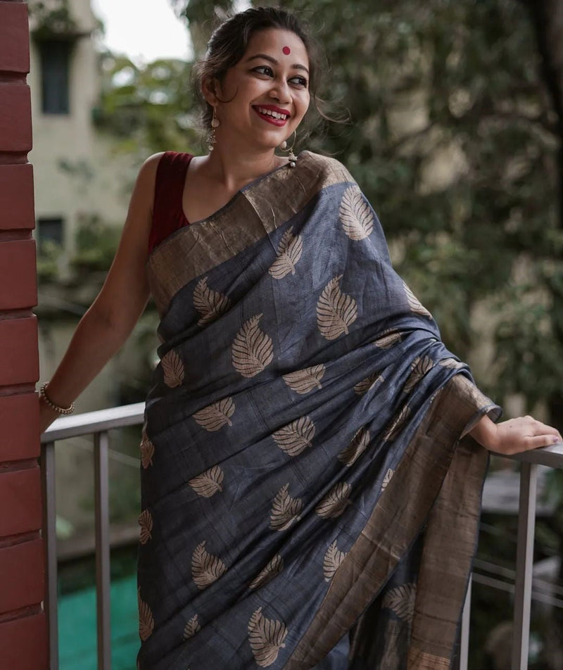 Traditional Banarasi Saree with Pure Silk Threads Grey