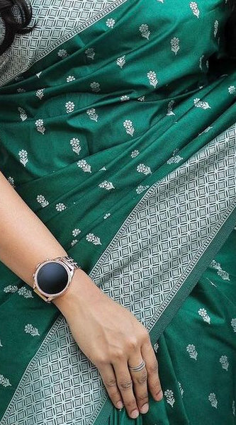 Exquisite Banarasi Silk Saree with Gold Zari Weaving