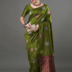 Ethnic Banarasi Saree – Handwoven Soft Silk Fabric Mehndi Saree