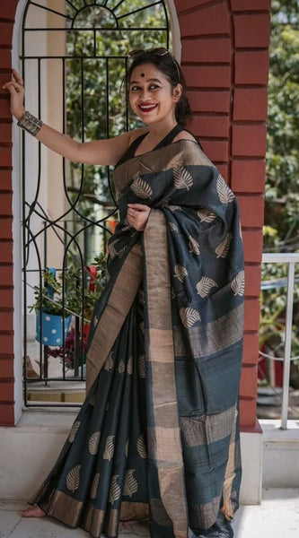 Traditional Banarasi Saree with Pure Silk Threads Black