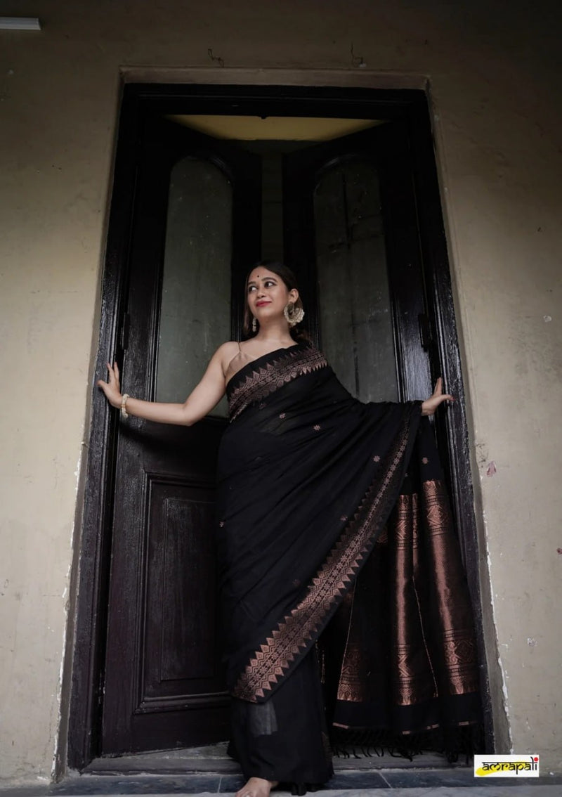 Extraordinary Black Soft Silk Saree With Intricate Blouse Piece