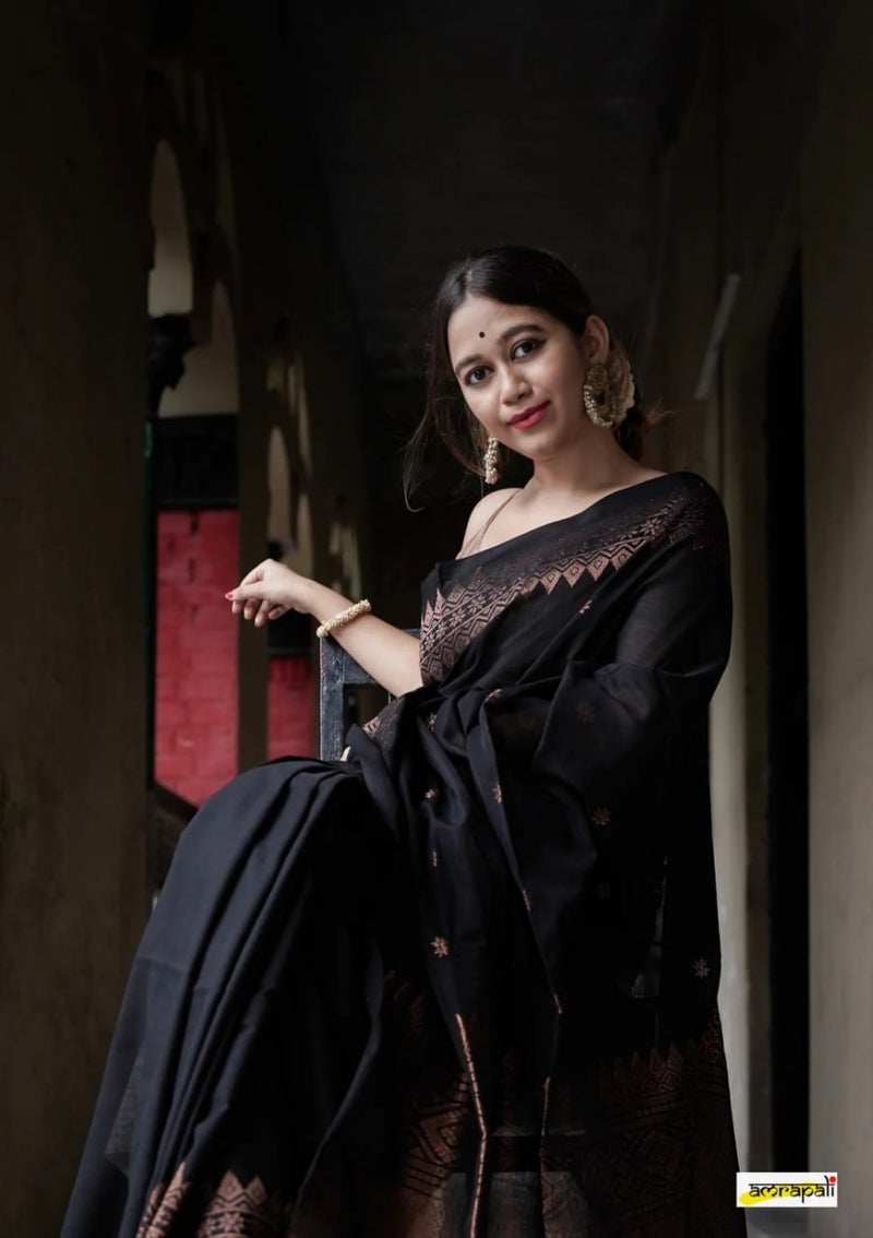 Extraordinary Black Soft Silk Saree With Intricate Blouse Piece