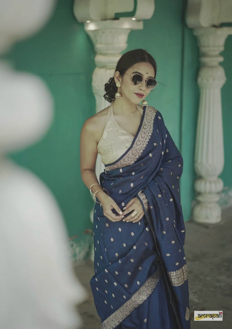Elegant Banarasi Silk Saree with Gold Zari Embellishments Navy Blue