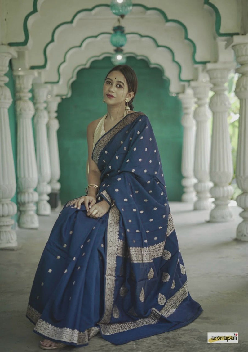 Elegant Banarasi Silk Saree with Gold Zari Embellishments Navy Blue