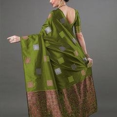 Ethnic Banarasi Saree – Handwoven Soft Silk Fabric Mehndi Saree