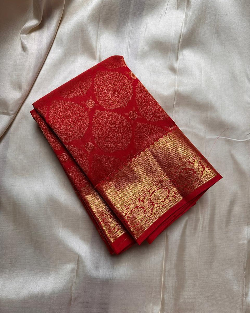 Banarasi Silk Sarees: A Legacy of Grace and Grandeur