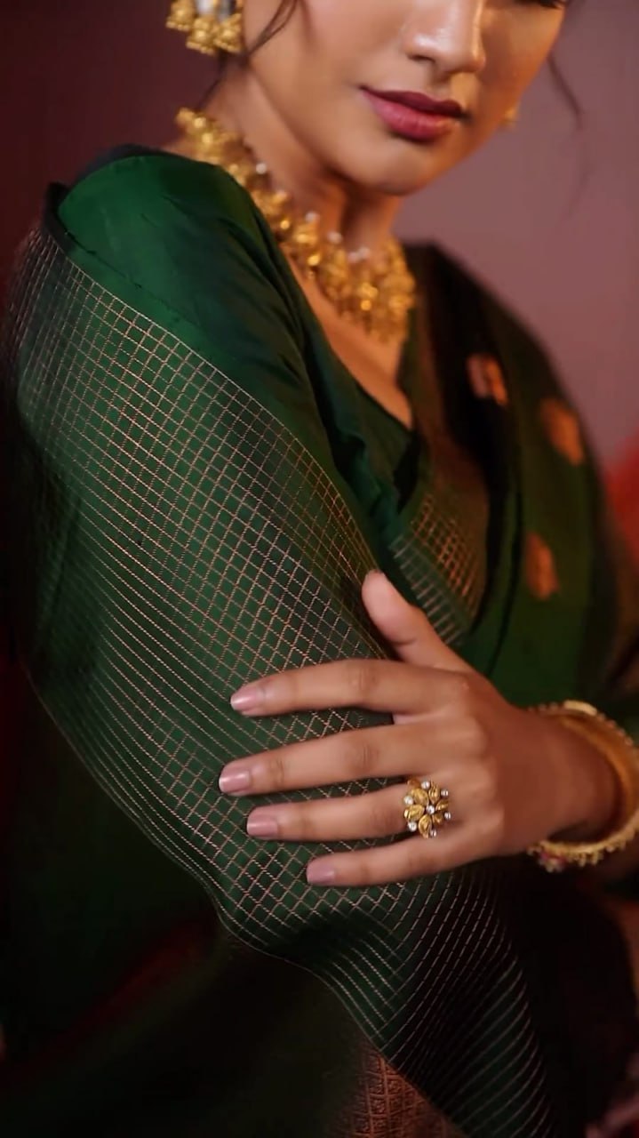 Banarasi Silk Sarees: Where Heritage Meets Elegance