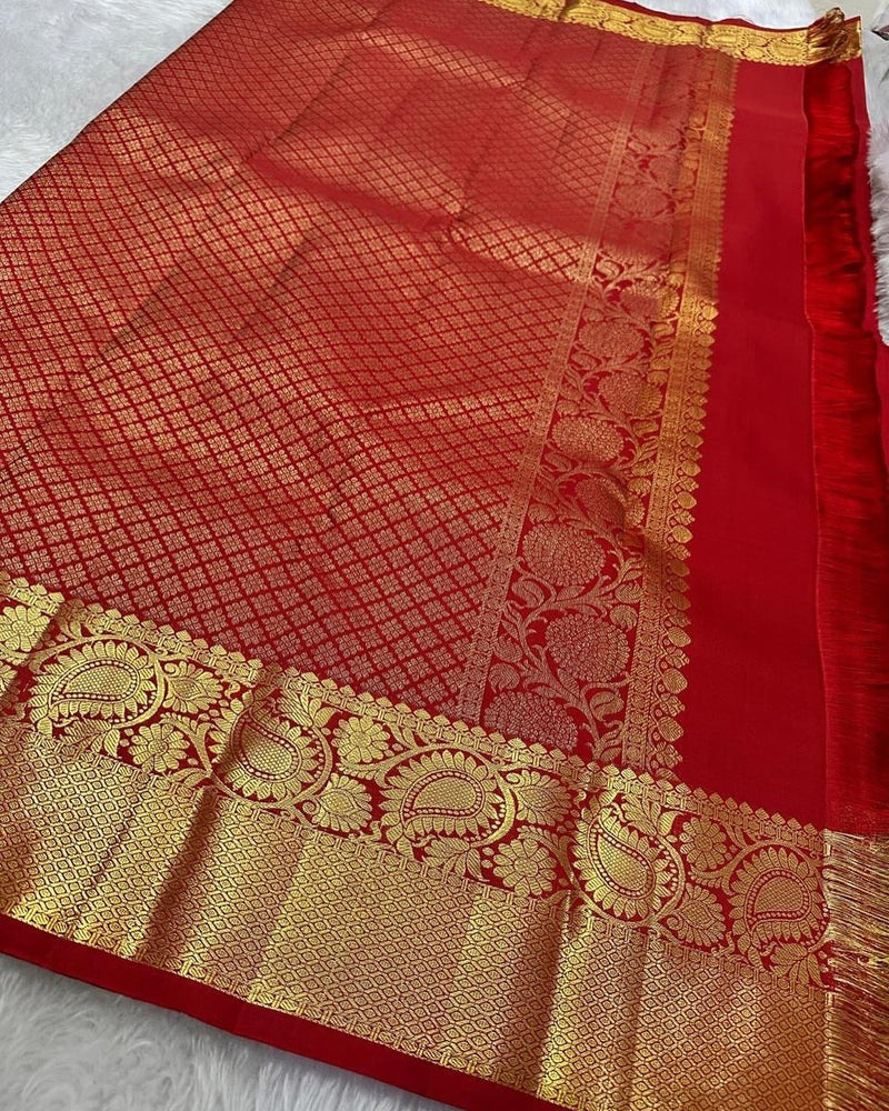 Banarasi Silk Sarees: A Heritage of Elegance RED
