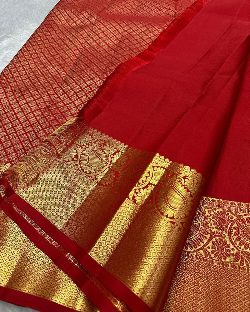 Banarasi Silk Sarees: A Heritage of Elegance RED