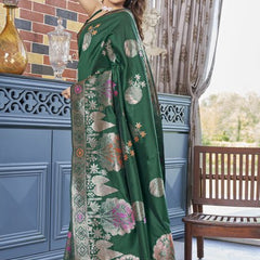 Timeless Elegance: The Legacy of Banarasi Silk Sarees