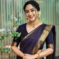 Threads of Glory: Luxe Kanjivaram for Modern Elegance
