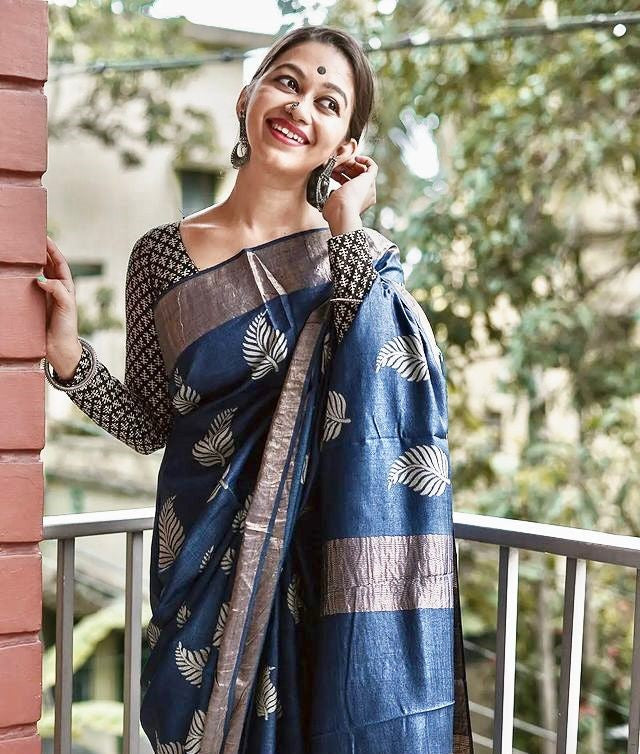 Traditional Banarasi Saree with Pure Silk Threads Black Blue