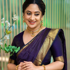 Threads of Glory: Luxe Kanjivaram for Modern Elegance