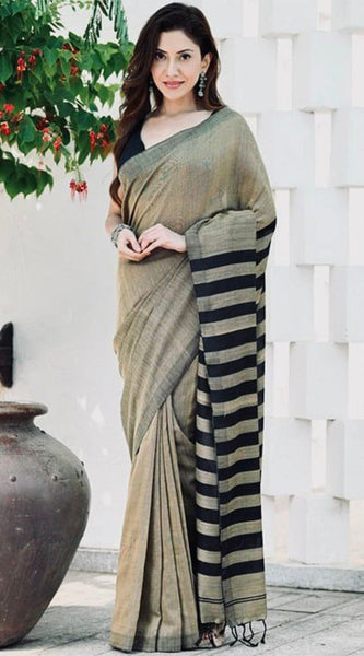Ravishing Grey Cotton Silk Saree With Demanding Blouse Piece