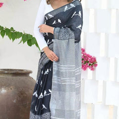 Alluring Black Cotton Silk Saree With Deserving Blouse Piece