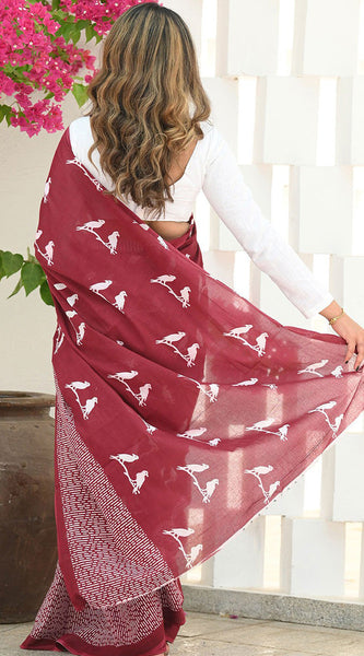 Flattering Maroon Cotton Silk Saree With Innovative Blouse Piece