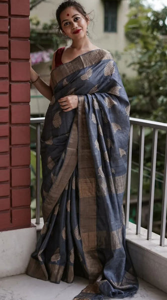 Snappy Grey Linen Silk Saree With Pulsating Blouse Piece