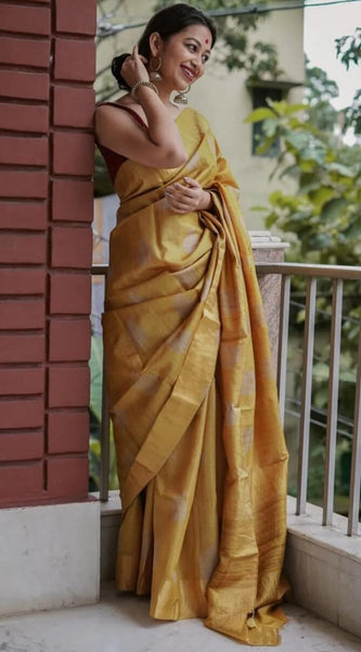 Exquisite Mustard Linen Silk Saree With Transcendent Blouse Piece