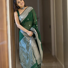 Incredible Green Cotton Silk Saree With Fantabulous Blouse Piece