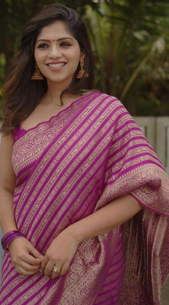 Incomparable Magenta Soft Silk Saree With Resonant Blouse Piece