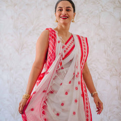 Lissome White Cotton Silk Saree With Smashing Blouse Piece