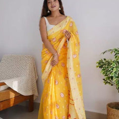 Exuberant Yellow Cotton Silk Saree With Incomparable Blouse Piece