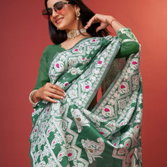 Enigmatic Green Cotton Silk Saree With Radiant Blouse Piece