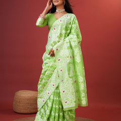 Aplomb Parrot Cotton Silk Saree With Lustrous Blouse Piece
