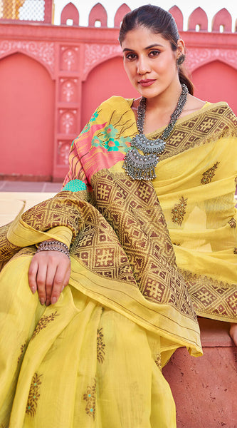 Splendiferous Yellow Cotton Silk Saree With Luxuriant Blouse Piece
