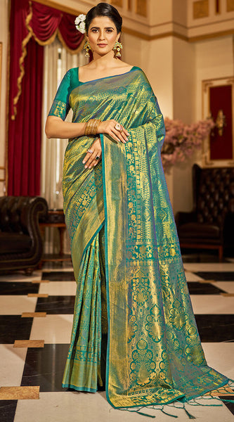 Demure Rama Kanjivaram Silk Saree With Evocative Blouse Piece