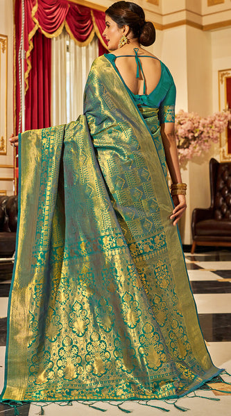 Demure Rama Kanjivaram Silk Saree With Evocative Blouse Piece