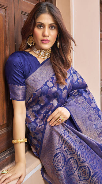 Blissful Navy Blue Kanjivaram Silk Saree With Chatoyant Blouse Piece