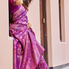 Inspiring Purple Kanjivaram Silk Saree With Desuetude Blouse Piece
