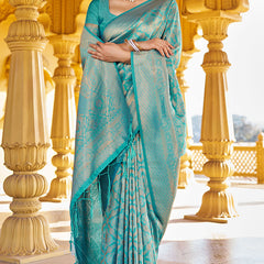 Pulsating Sea Green Kanjivaram Silk Saree With Resplendent Blouse Piece
