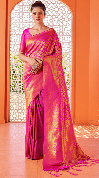 Blissful Dark Pink Kanjivaram Silk Saree With Fancifull Blouse Piece