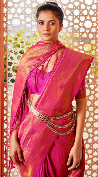Blissful Dark Pink Kanjivaram Silk Saree With Fancifull Blouse Piece