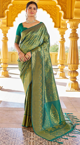 Sumptuous Rama Kanjivaram Silk Saree With Splendorous Blouse Piece